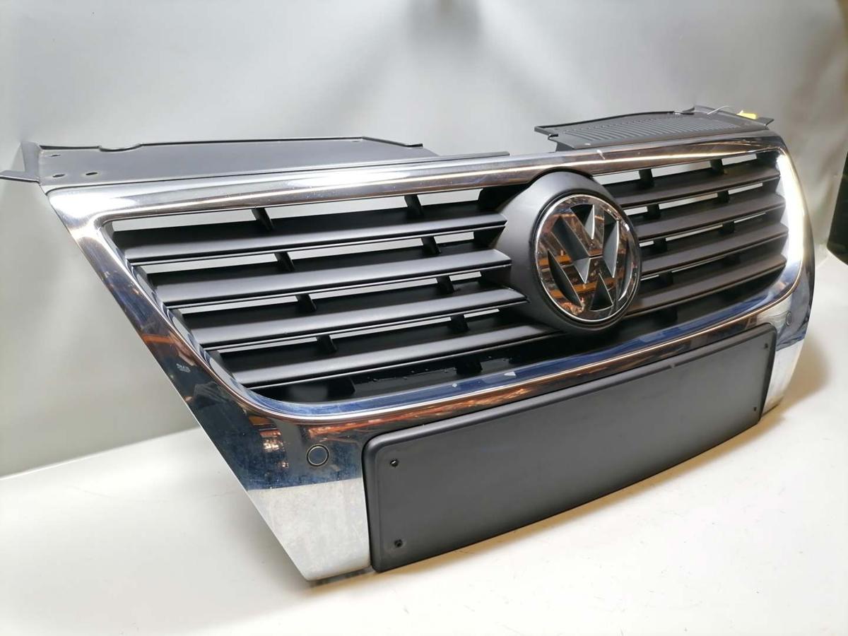 VW Passat 3C B6 original Kühlergrill für Fahrzeuge mit Parkhilfe PDC BJ05